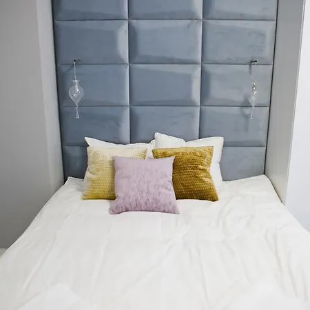 Elegant Center Zyblikiewicza 14 *