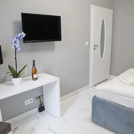 Elegant Center Zyblikiewicza 14 Апартаменты *