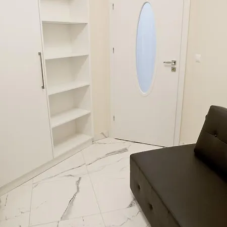 Elegant Center Zyblikiewicza 14 * 크라쿠프